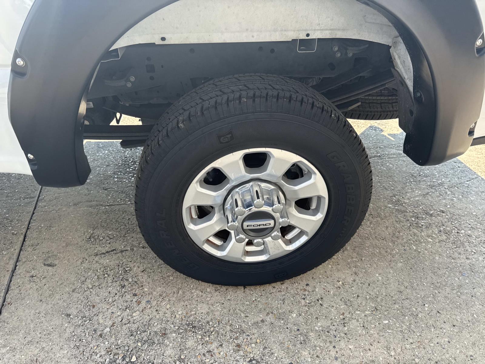 2024 Ford F-250 XL photo 3