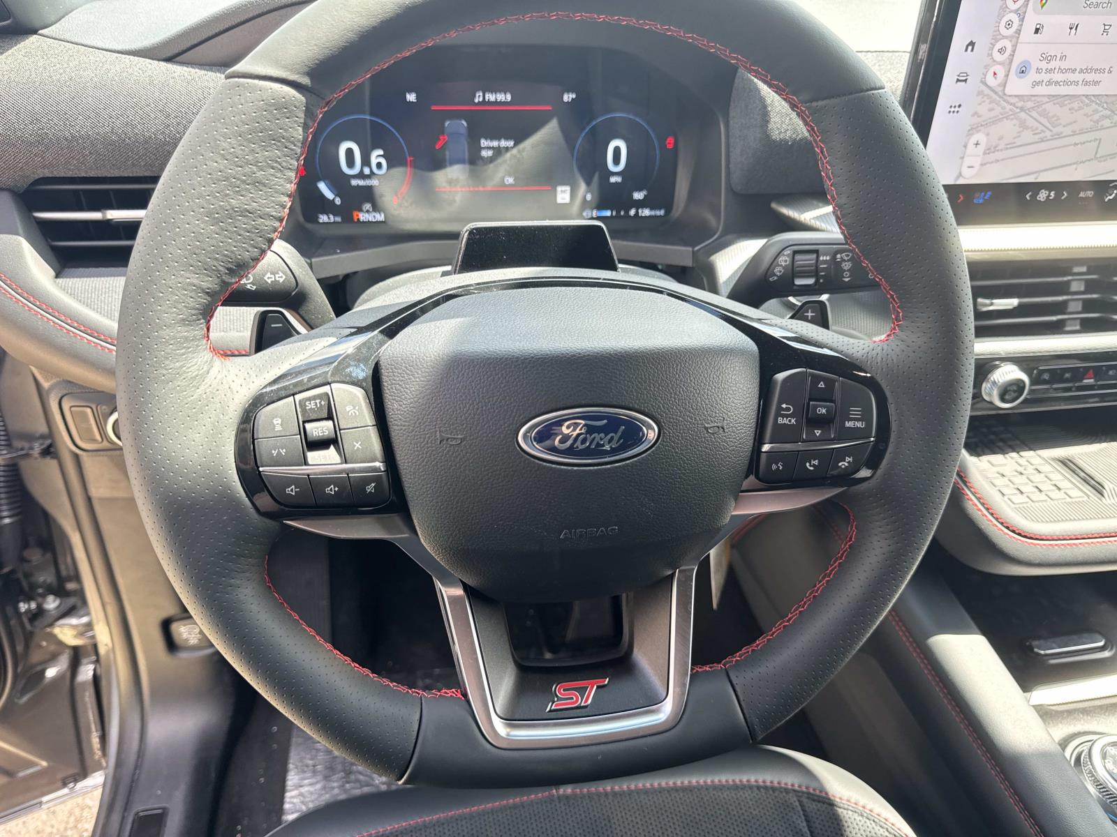 2025 Ford Explorer ST - Photo 10