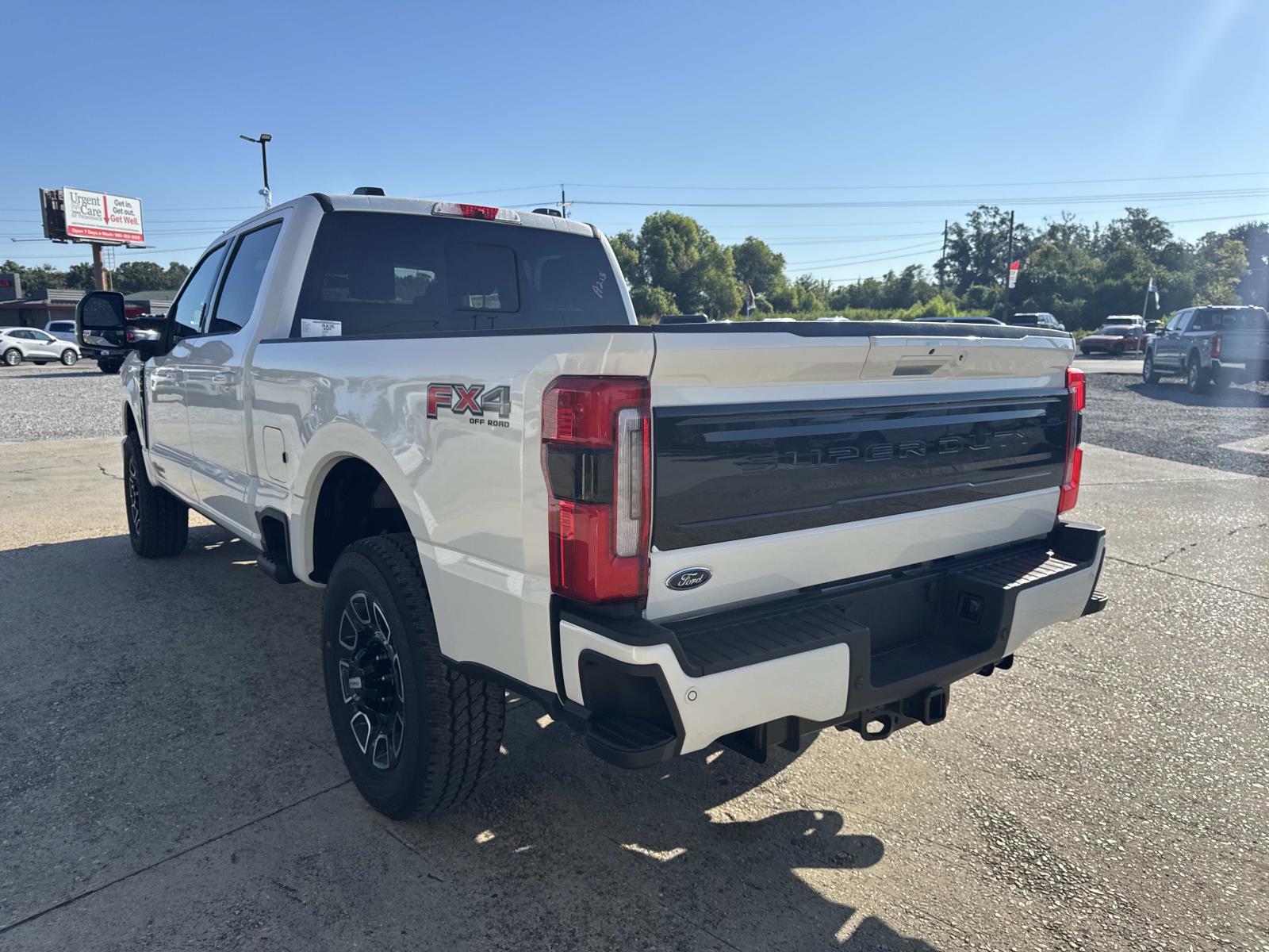 2026 Ford F-250 Platinum photo 4