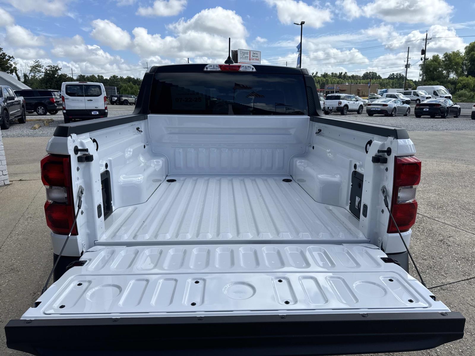 2025 Ford Maverick XLT - Photo 6