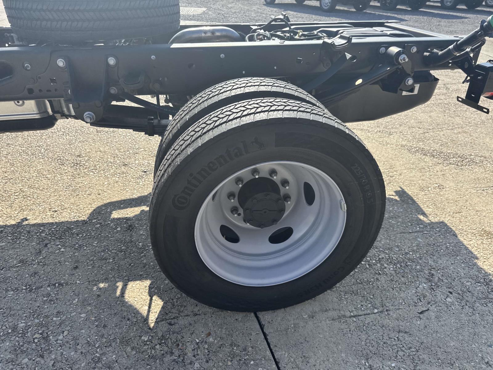 2026 Ford F-450 Super Duty Chassis Cab XL