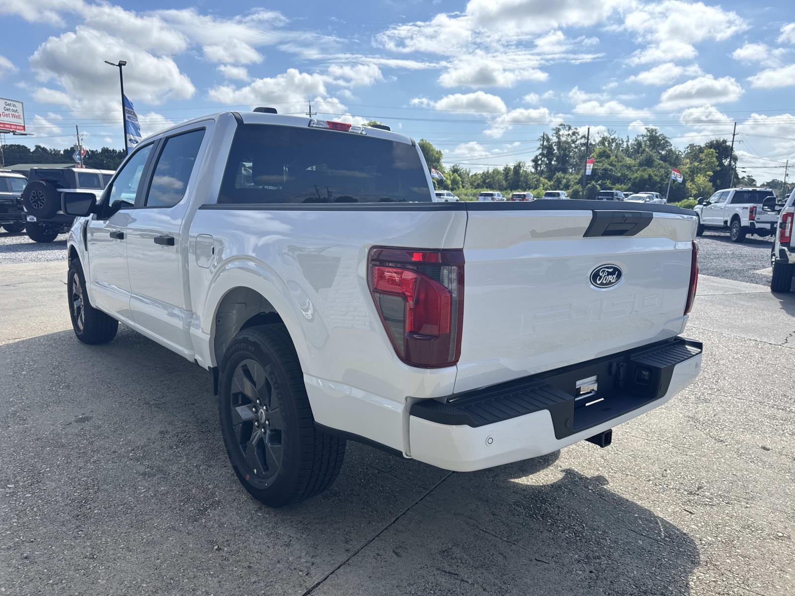 2025 Ford F-150 STX photo 4