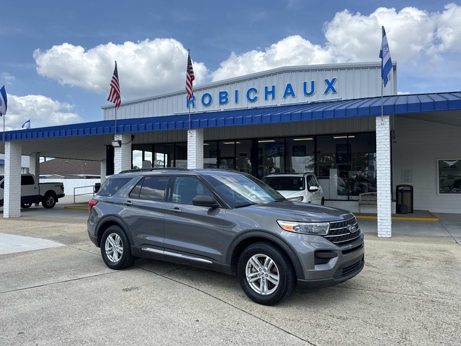 2021 Ford Explorer XLT RWD's photo