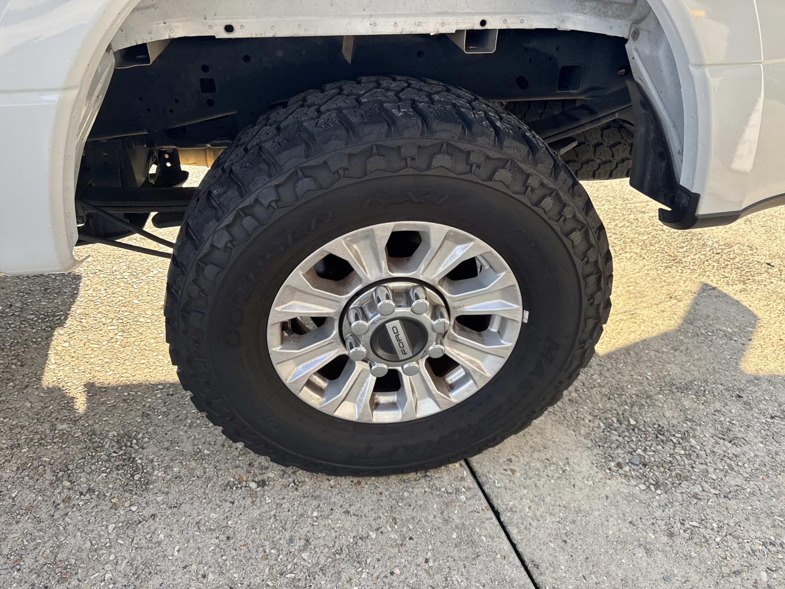 2021 Ford F-250 XLT photo 4