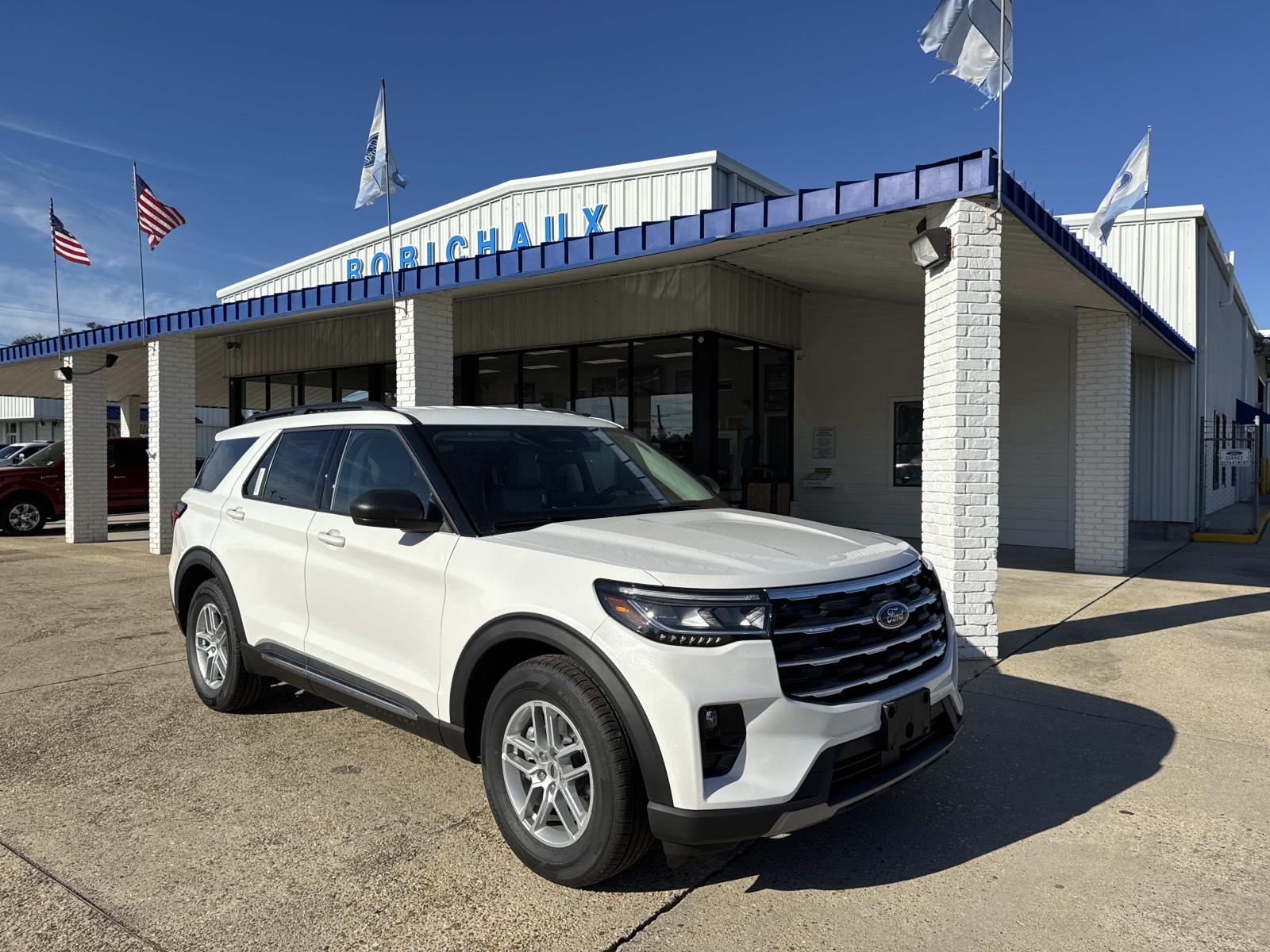 2025 Ford Explorer Active's photo