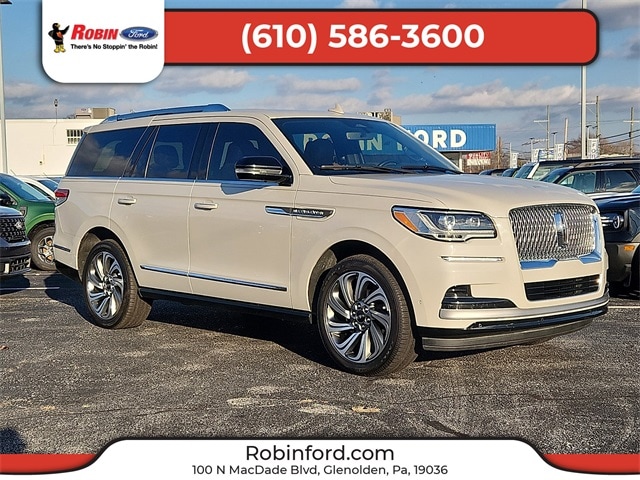 2023 Lincoln Navigator Reserve's photo