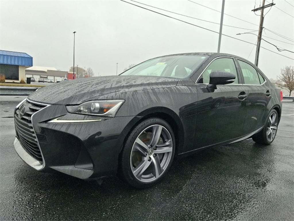 Used 2018 Lexus IS 300 Sedan