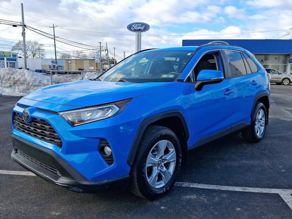 Used 2019 Toyota RAV4 XLE SUV
