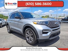 2023 Ford Explorer XLT SUV