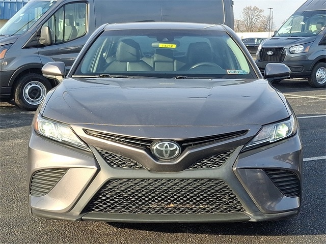 Certified 2018 Toyota Camry SE with VIN 4T1B11HKXJU553097 for sale in Glenolden, PA