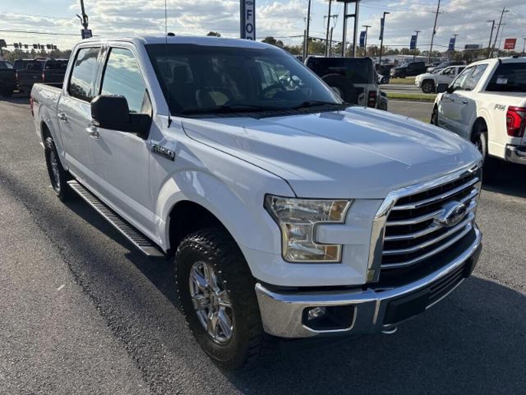 Used 2015 Ford F-150 XLT Crew Cab Short Bed Truck