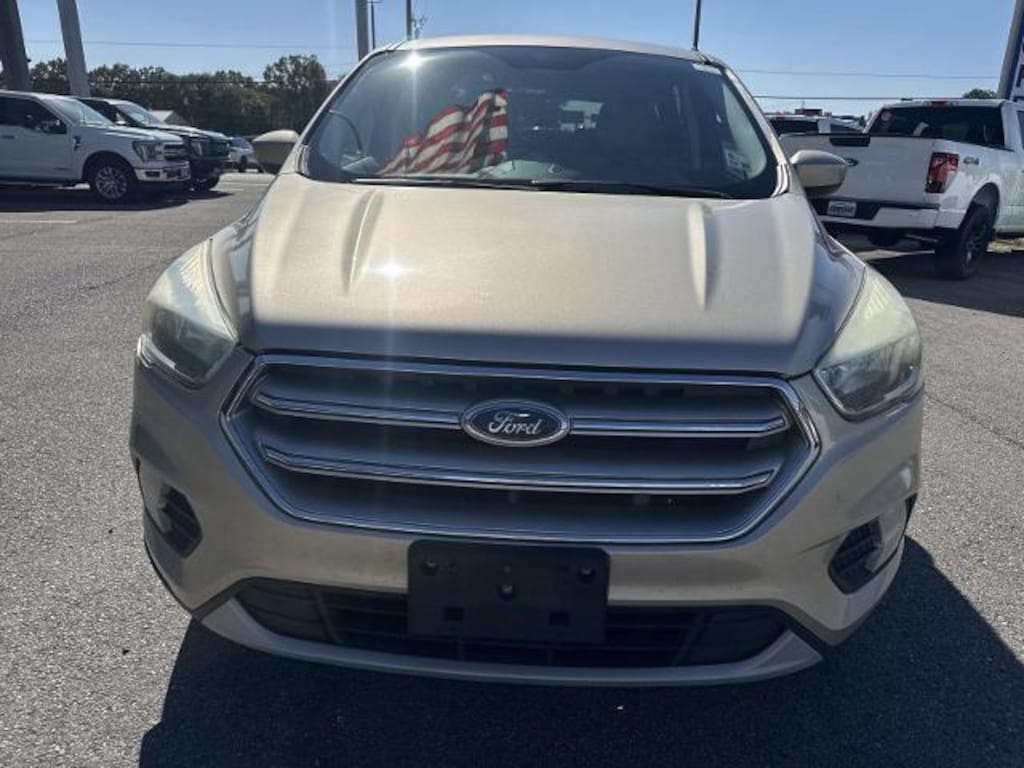 Used 2017 Ford Escape SE SUV