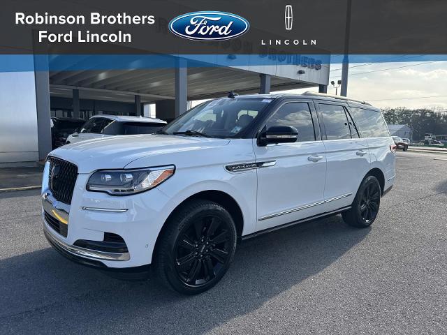 2022 Lincoln Navigator Black Label's photo