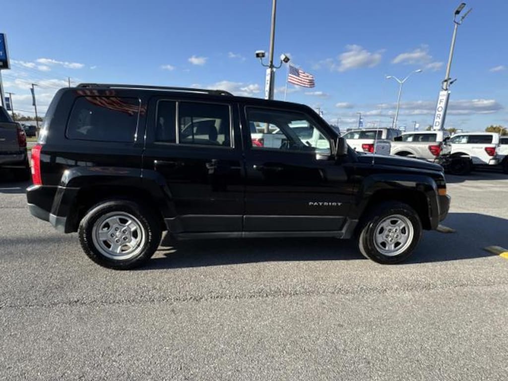 Used 2016 Jeep Patriot Sport SUV