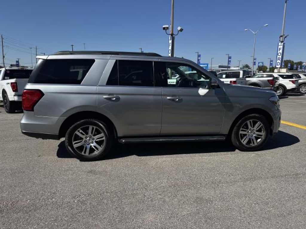 Used 2022 Ford Expedition XLT SUV