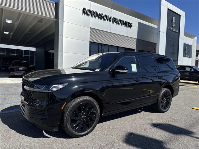 2025 Lincoln Navigator Reserve's photo