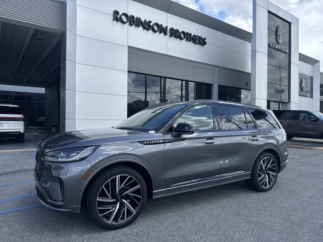 2027 Lincoln Aviator Black Label