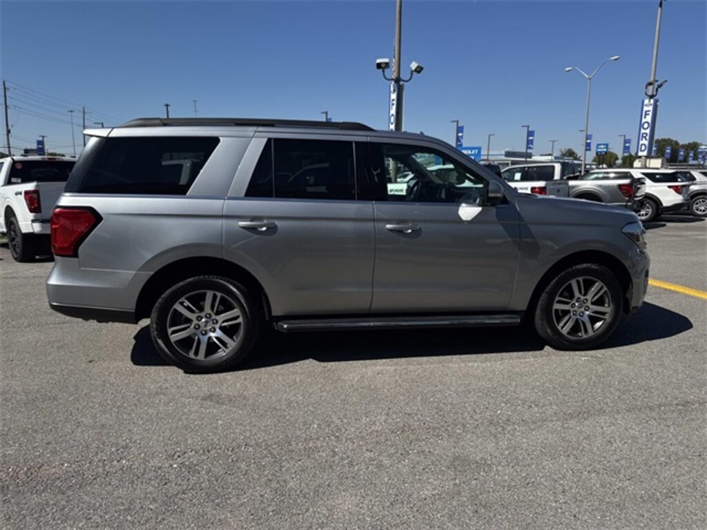 Used 2022 Ford Expedition XLT SUV