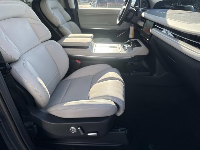 2026 Lincoln Navigator Reserve L - Photo 9