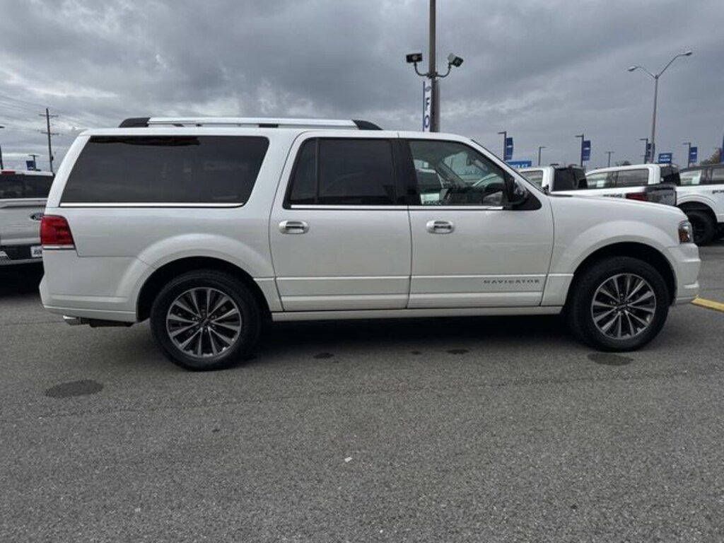 Used 2017 Lincoln Navigator L L Select SUV