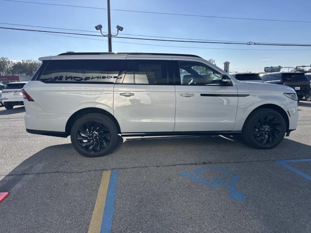 New 2025 Lincoln Navigator L Reserve SUV
