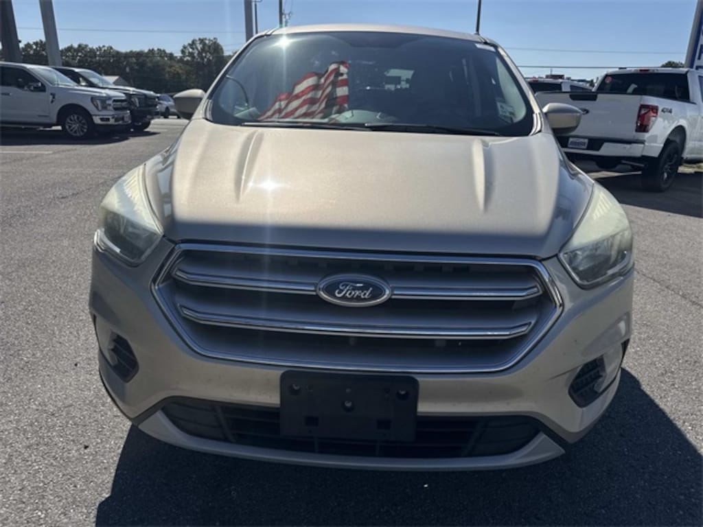 Used 2017 Ford Escape SE SUV