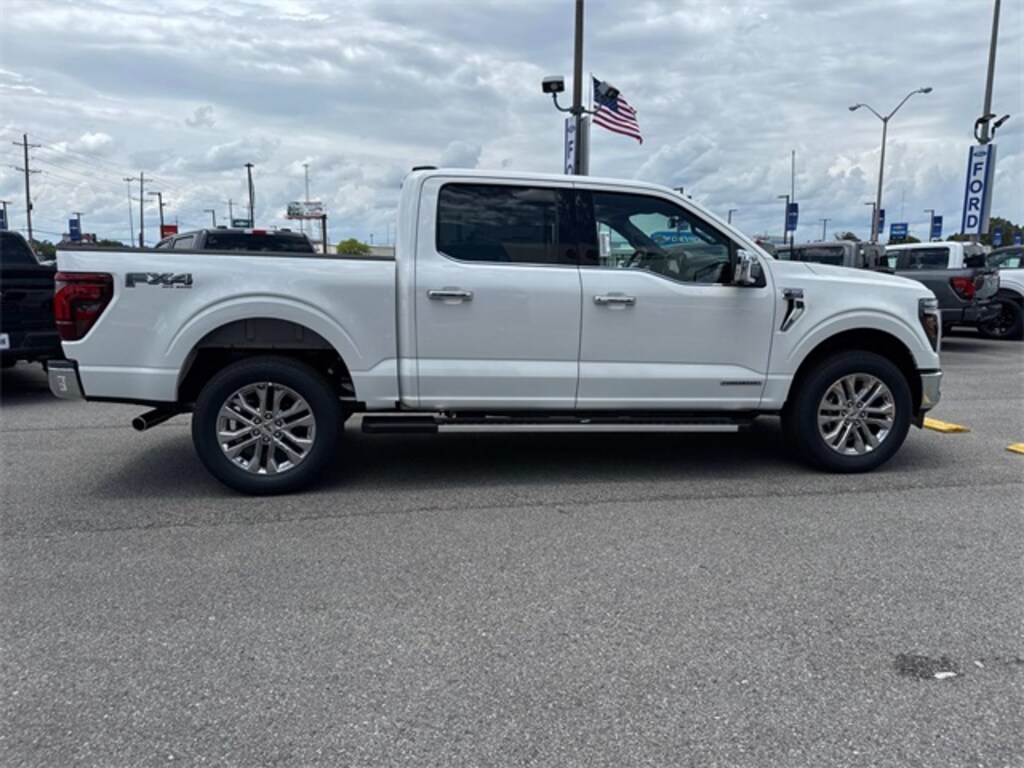 New 2025 Ford F-150 Lariat Truck
