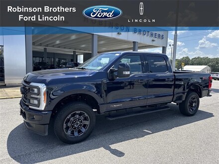 2023 Ford F-250SD Lariat Truck
