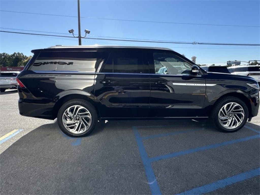 New 2025 Lincoln Navigator L Reserve SUV