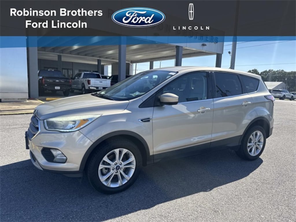 Used 2017 Ford Escape SE SUV