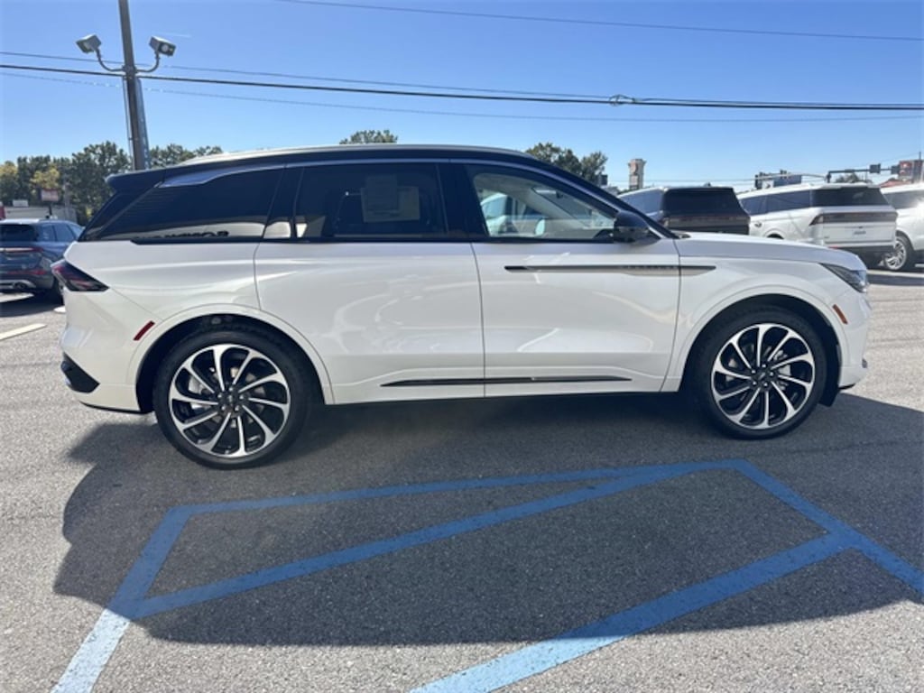 New 2026 Lincoln Nautilus Black Label SUV