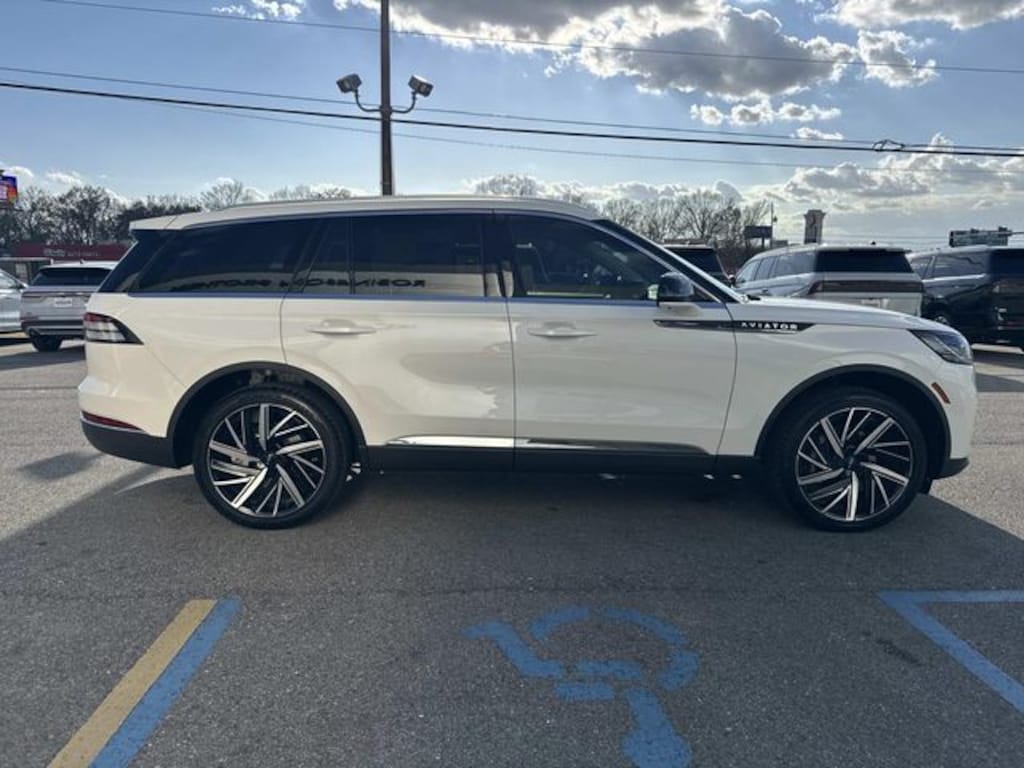New 2026 Lincoln Aviator Reserve SUV