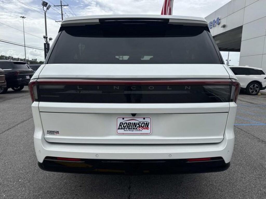 New 2027 Lincoln Navigator L Reserve SUV