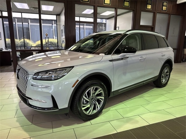 2026 Lincoln Corsair Premiere's photo