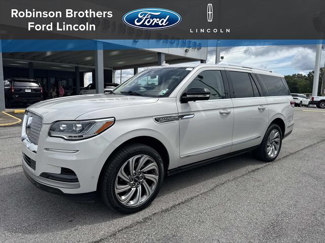 2023 Lincoln Navigator Reserve L's photo