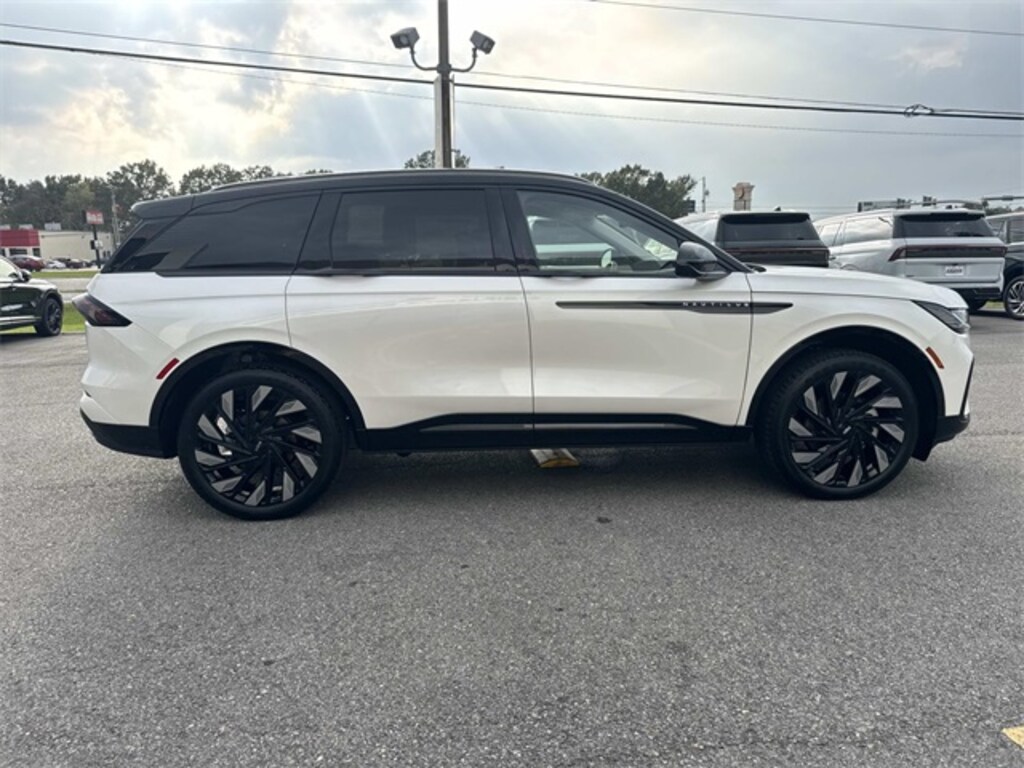 New 2026 Lincoln Nautilus Reserve SUV