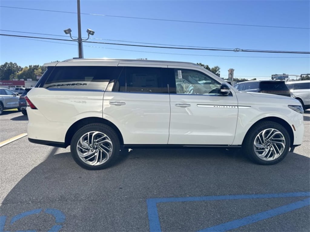New 2025 Lincoln Navigator Reserve SUV