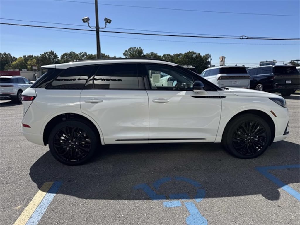 New 2026 Lincoln Corsair Premiere SUV