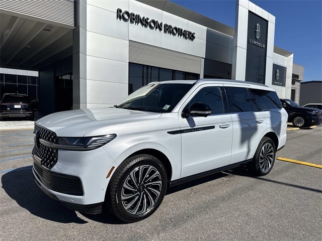 2025 Lincoln Navigator Black Label's photo