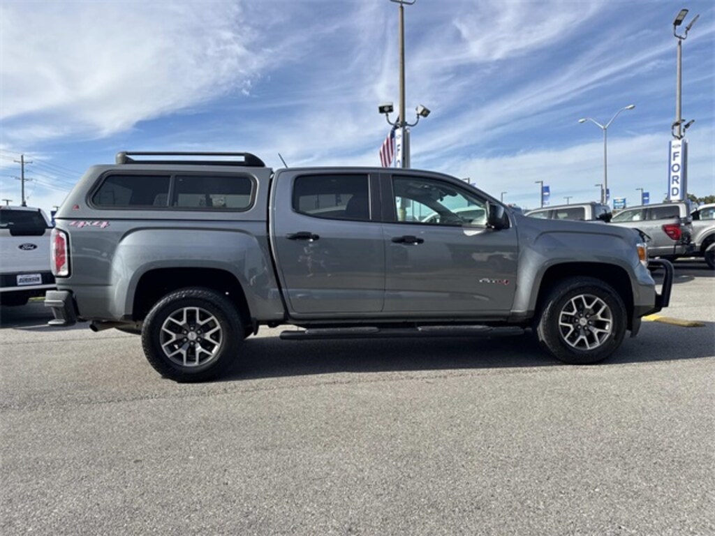 Used 2022 GMC Canyon AT4 w/Cloth Truck