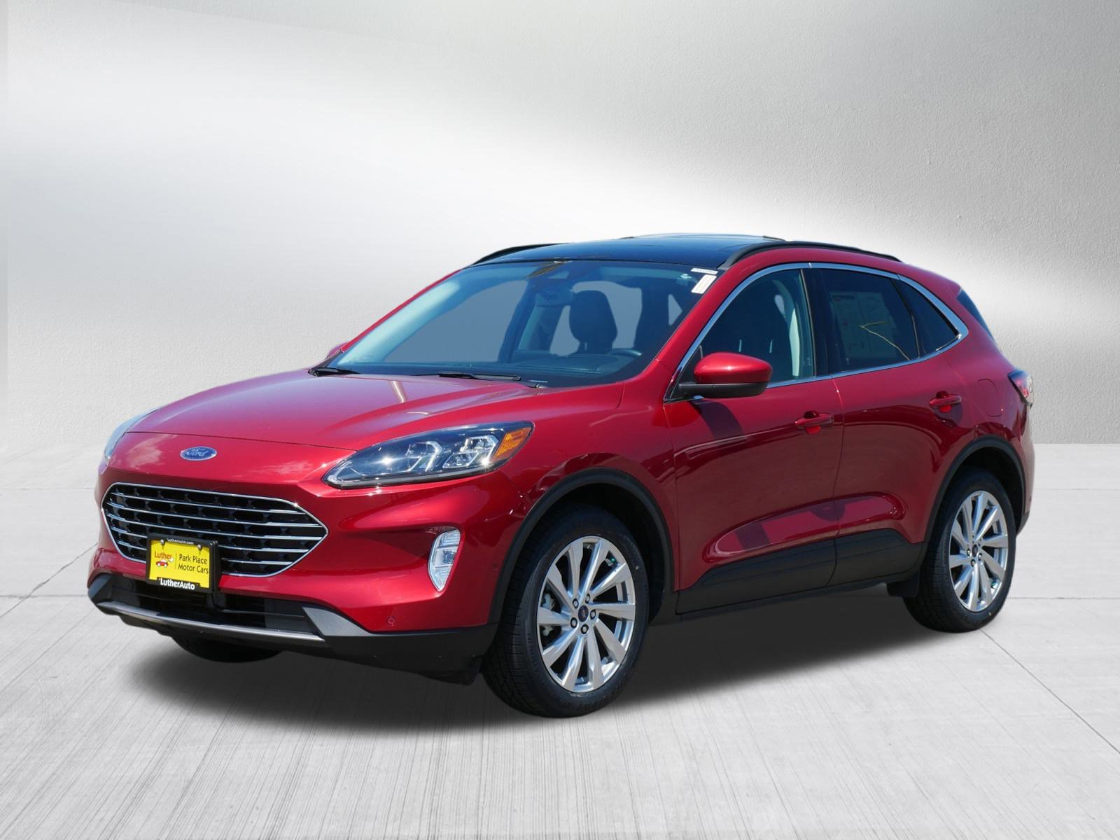 2021 Ford Escape Titanium photo 3