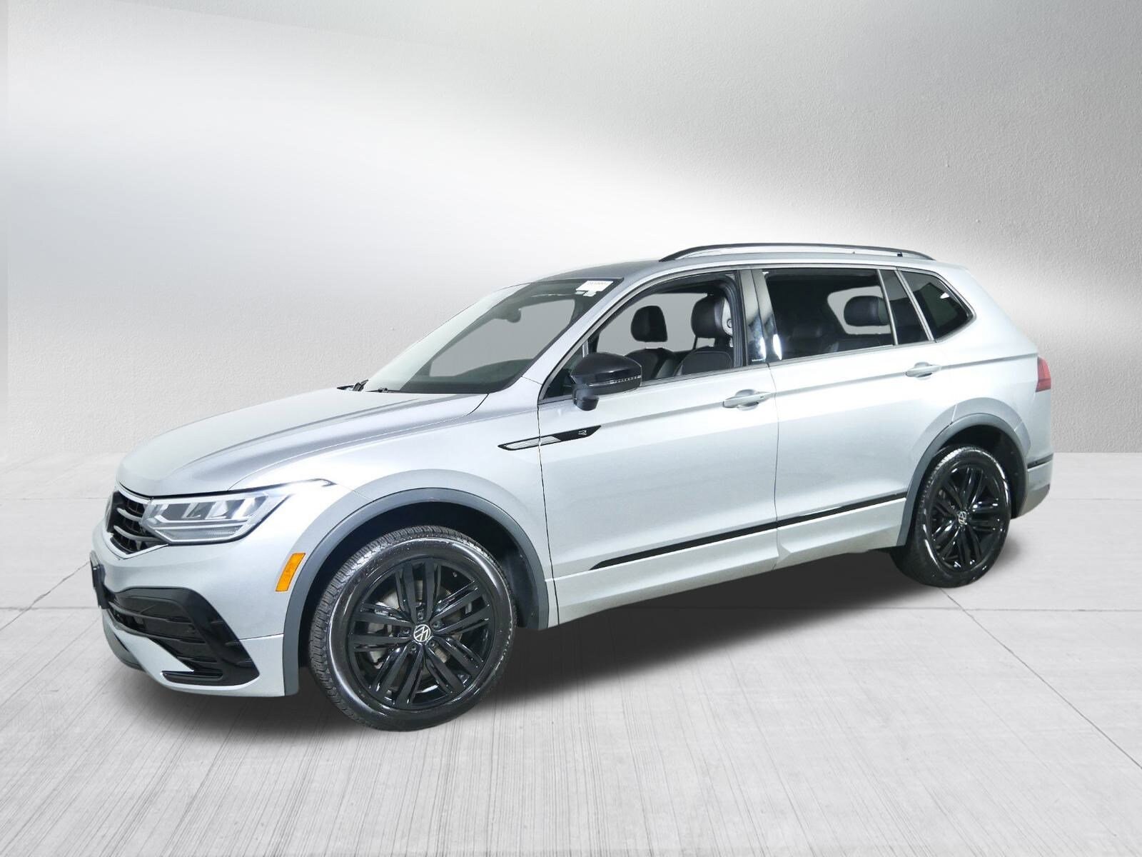 2022 Volkswagen Tiguan SE R-Line Black photo 3