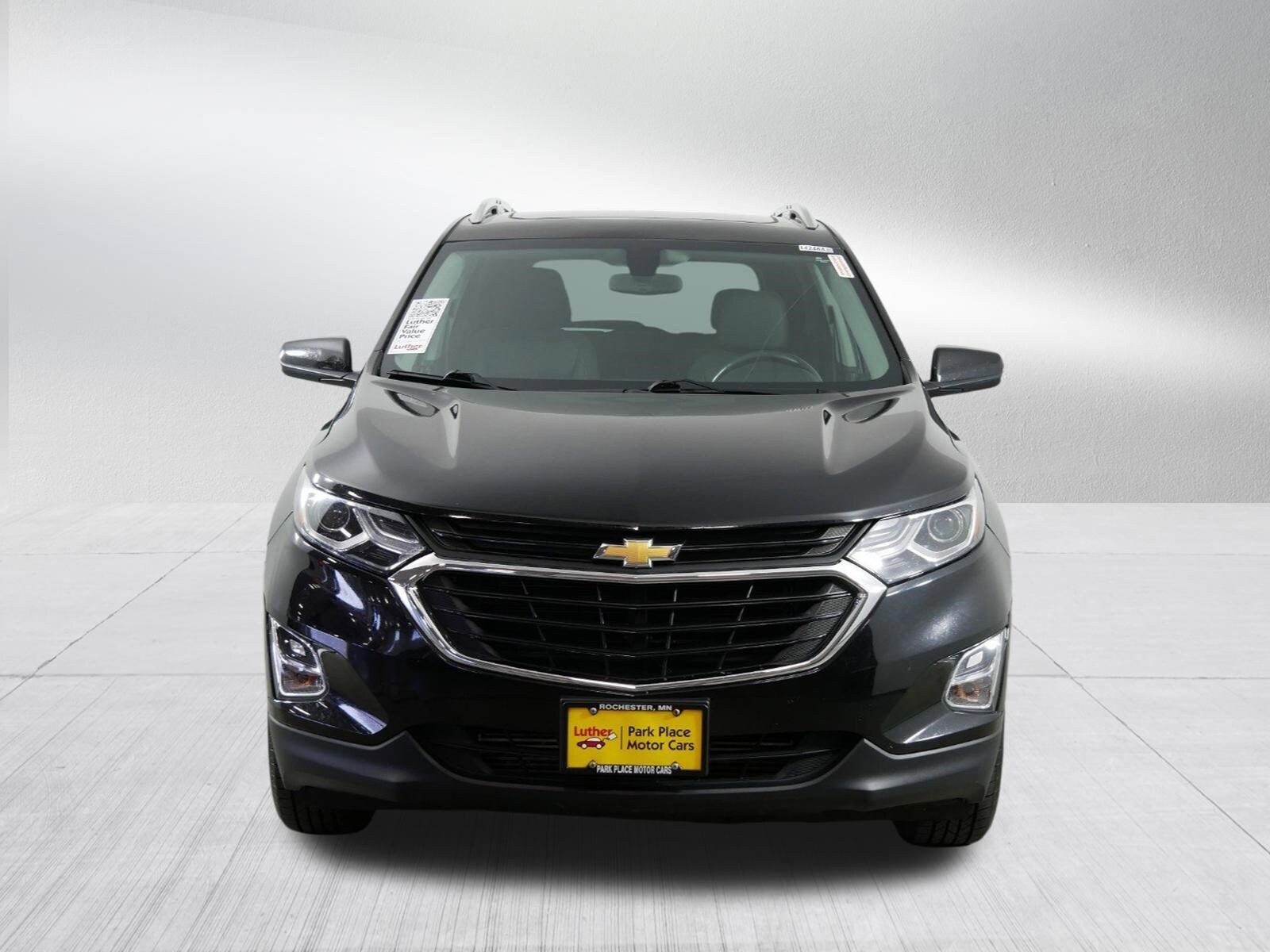 Used 2018 Chevrolet Equinox LT with VIN 2GNAXSEVXJ6250166 for sale in Rochester, Minnesota