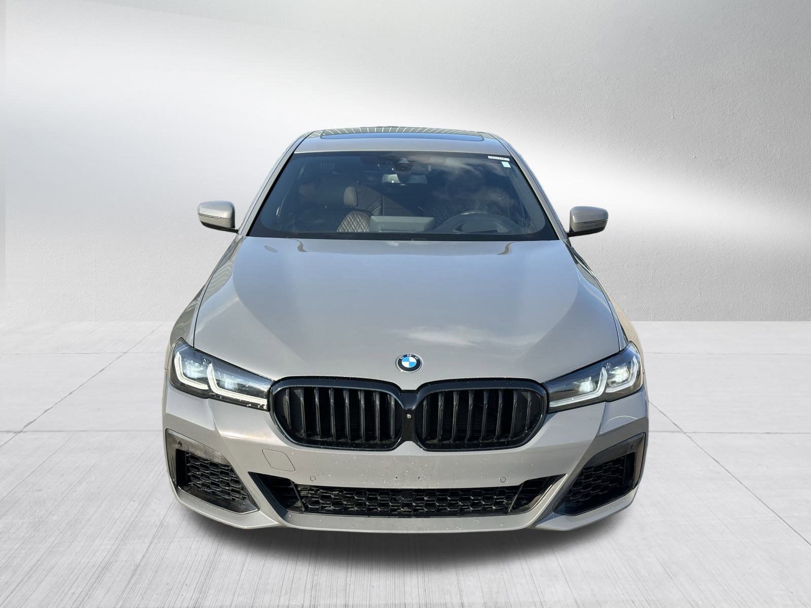 2021 Bmw M550i xDrive photo 2