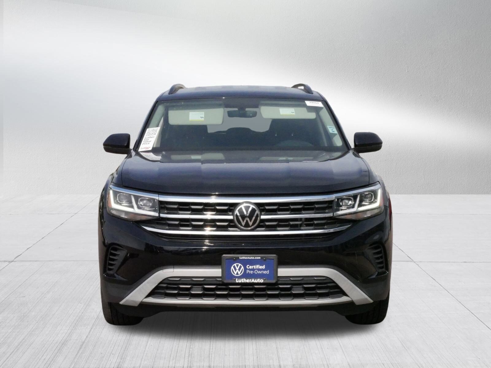 2022 Volkswagen Atlas SE photo 2