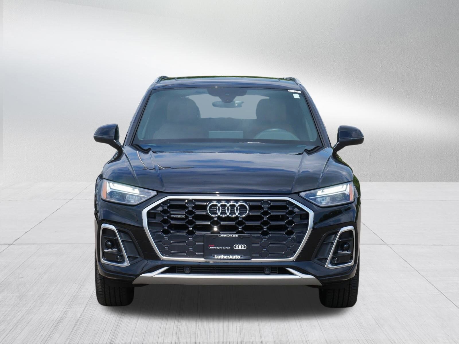 2022 Audi Q5 45 S line Premium photo 2