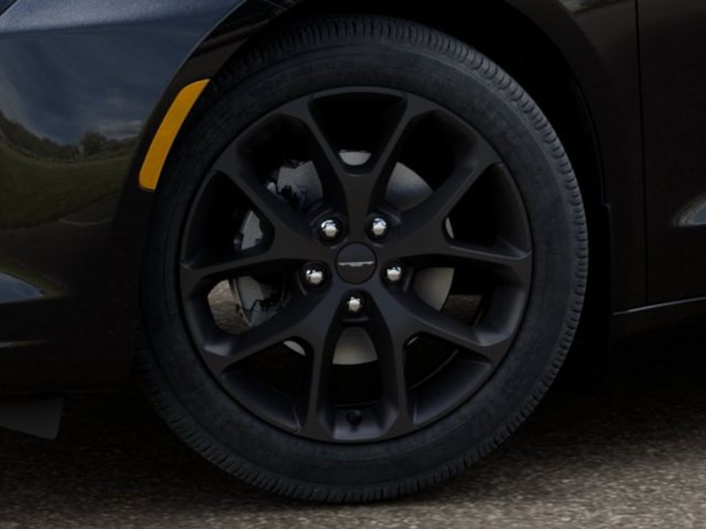 New 2027 Chrysler Pacifica LIMITED Passenger Van