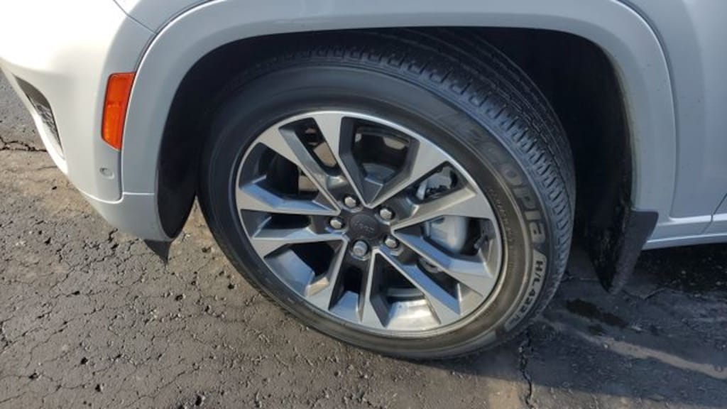 Used 2022 Jeep Grand Cherokee 4xe Overland SUV