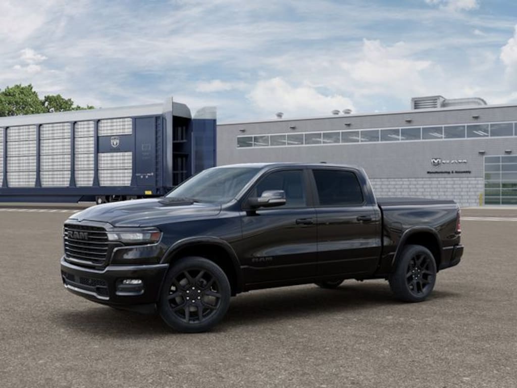 New 2026 Ram 1500 LARAMIE CREW CAB 4X4 5'7 BOX Pickup