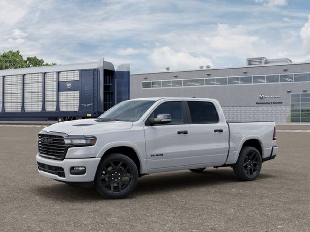 New 2026 Ram 1500 LARAMIE CREW CAB 4X4 5'7 BOX Pickup